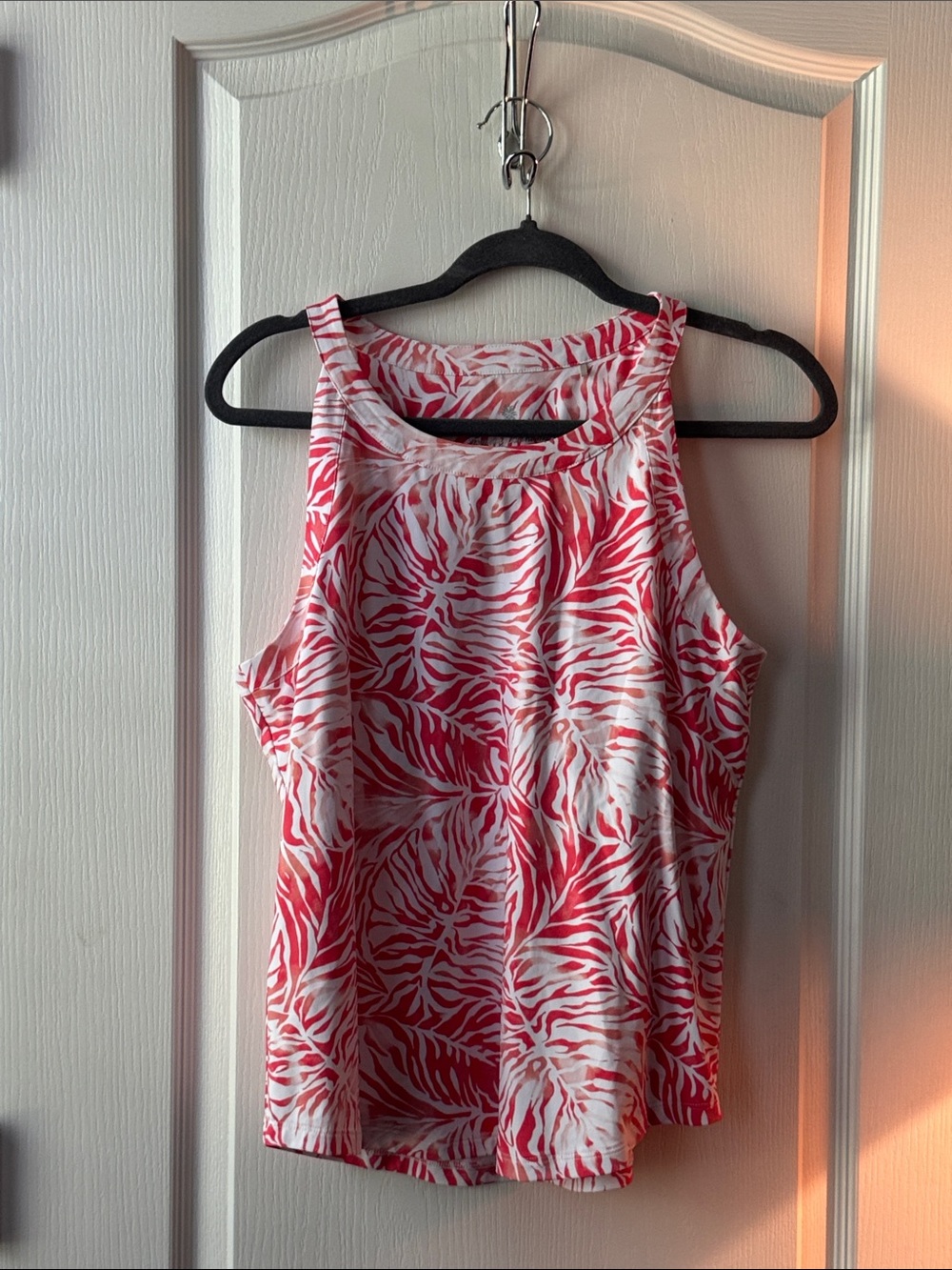 Tommy Bahama Abby Monstera Mirage Coral and White Tank